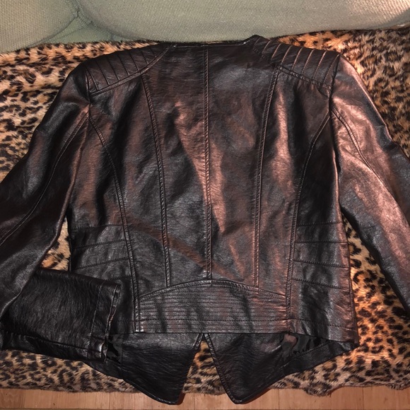 Leather Jacket - Picture 4 of 5